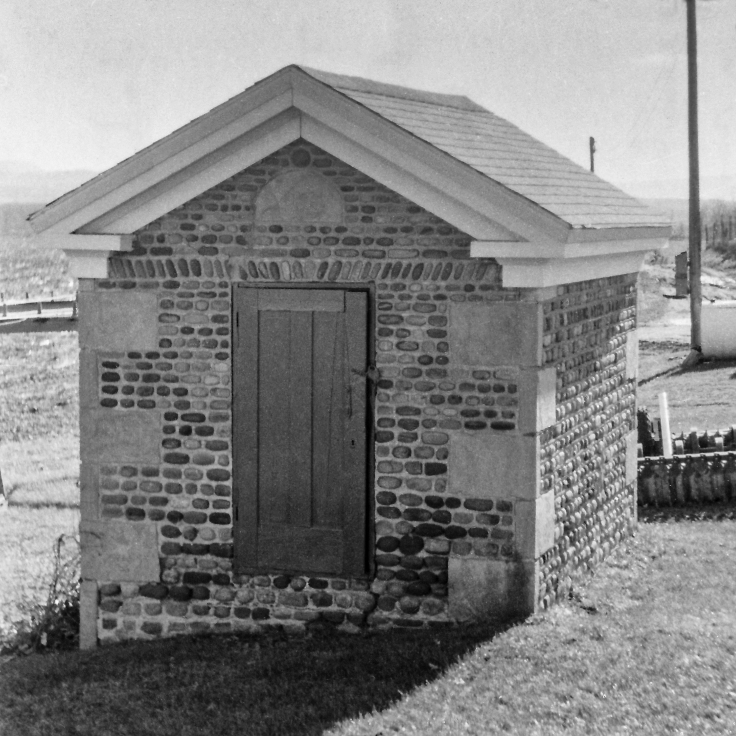 Wbl-8 Powers Smokehouse 1